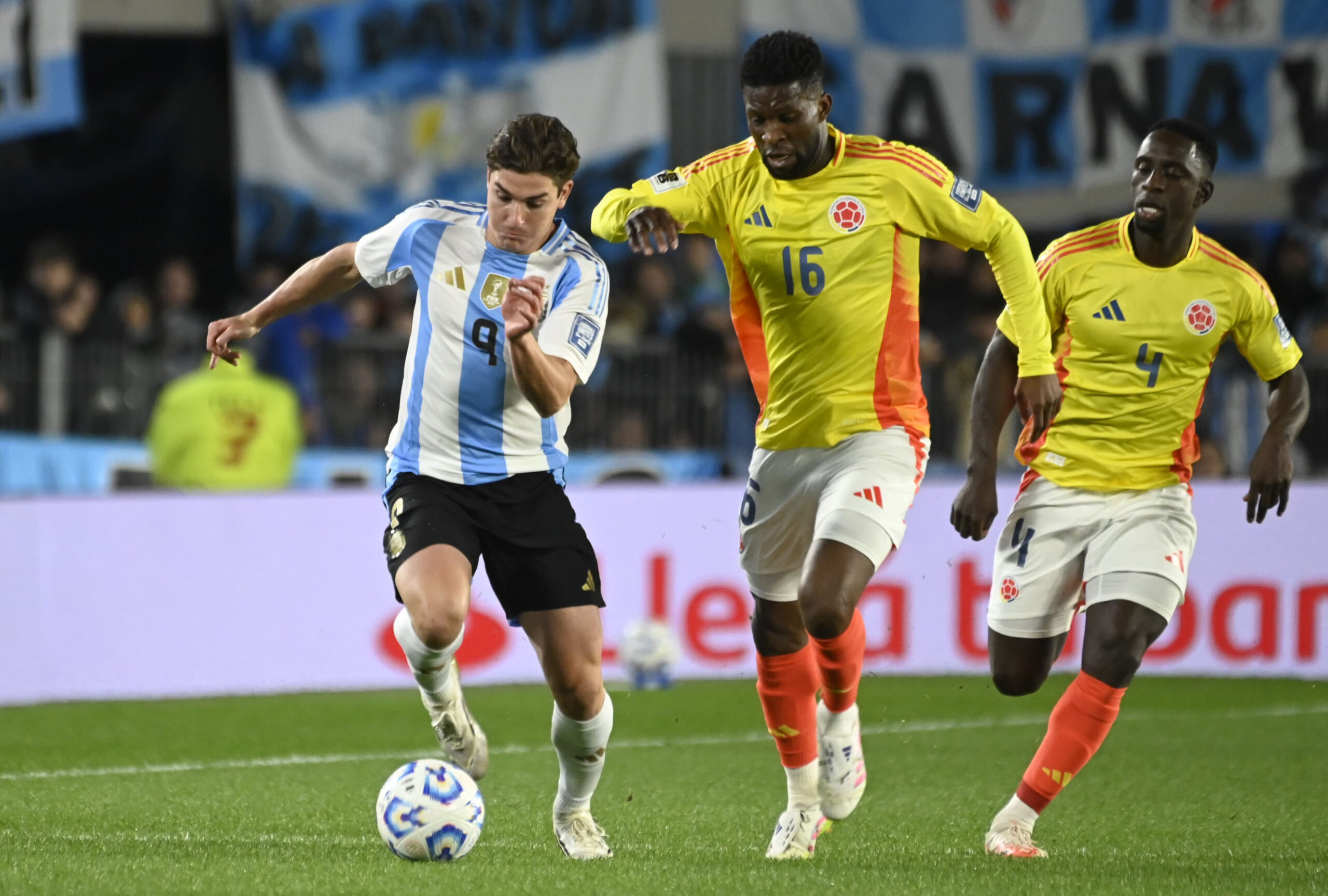 Argentina vs Colombia (07:00 – 11/06) | Xem lại trận đấu