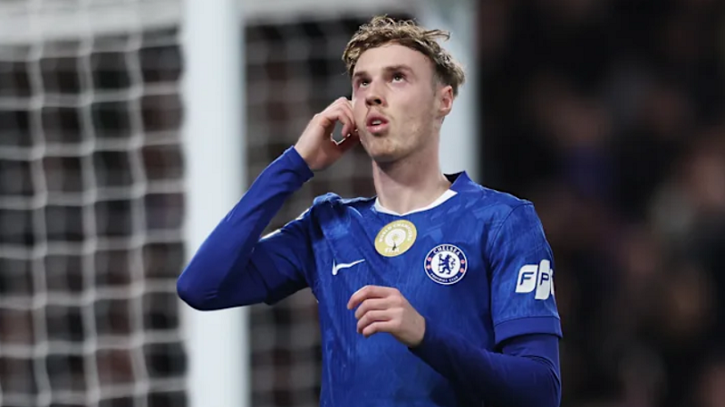 Khoảnh khắc thiên tài của Cole Palmer khuấy đảo Stamford Bridge