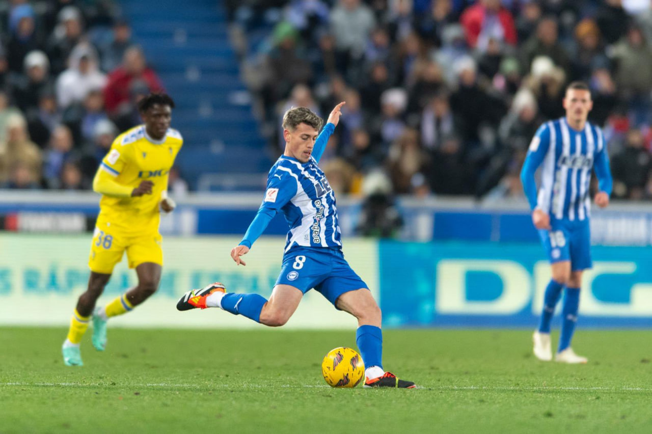 Alavés vs Real Sociedad (03:00 – 05/02) | Xem lại trận đấu