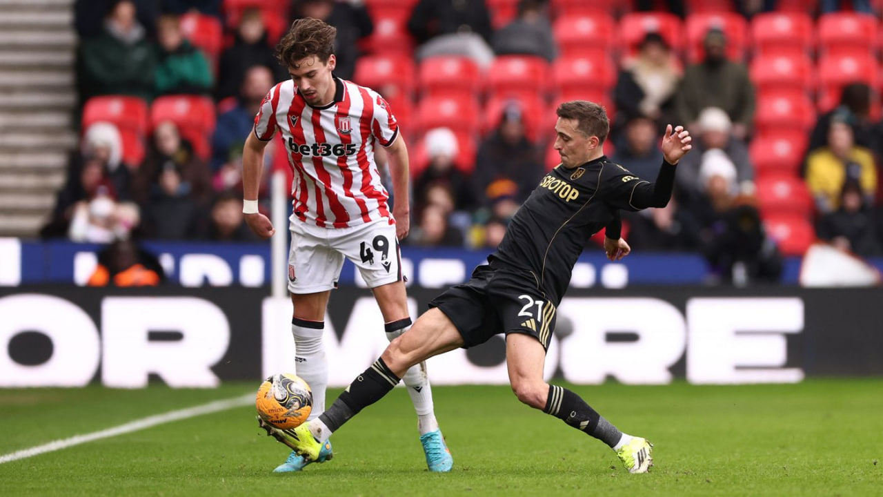 Stoke City vs Fulham (21:00 – 15/02) | Xem lại trận đấu